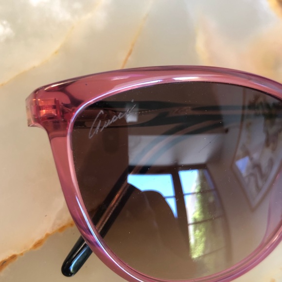 Gucci Sunglasses - Picture 4 of 5